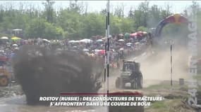La course délirante de tracteurs dans une course de boue en Russie
