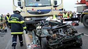 La fédération nationale des sapeurs-pompiers souhaite atteindre le seuil de 200.000 volontaires d'ici cinq ans