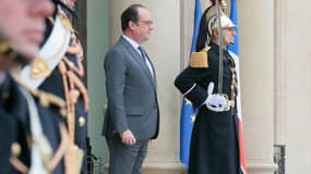 François Hollande sur le perron de l'Elysée, le 22 janvier 2016.