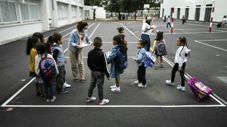 Scène dans une école primaire à Toulouse le 1er septembre 2020