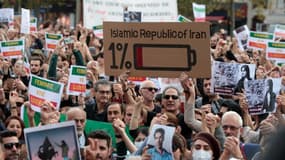 Manifestation de  soutien au mouvement de contestation qui continue de secouer l'Iran depuis la mort de Mahsa Amini, le 29 octobre 2022 à Paris