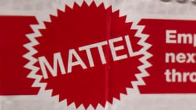 Le logo Mattel sur l'emballage d'un jouets mis en vente à Chicago (États-Unis), le 23 avril 2024 (photo d'illustration).