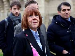 Gisèle Pelicot arrive au tribunal judiciaire d'Avignon, le 19 décembre 2024, avant le verdict.