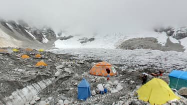 Vue Google Maps Street view du mont Everest