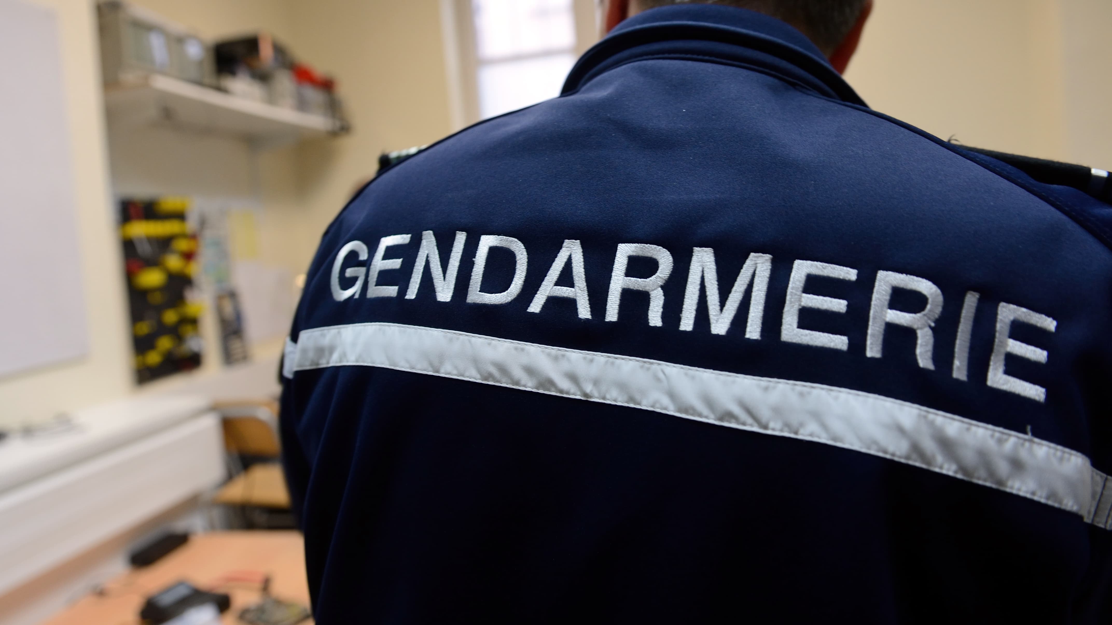 Indre Et Loire Un Jeune Trisomique Decouvre Les Coulisses De La Gendarmerie Pour Son Anniversaire