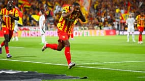 Wesley Saïd célèbre après avoir marqué le 2e but des Lensois face au Panathinaïkos, le 22 août 2024.