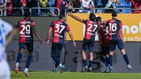 La joie des joueurs de Cagliari face à Frosinone le 29 octobre 2023