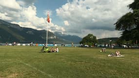 Attaque à Annecy: le comportement héroïque d'une classe de lycéens salué par la ville