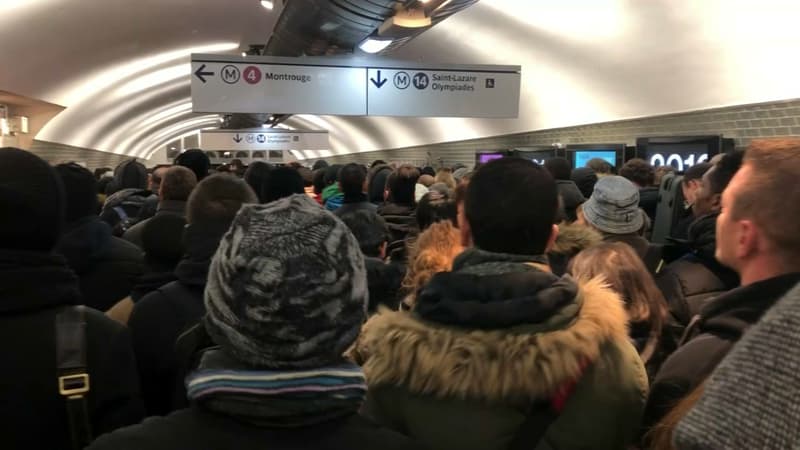 Les couloirs du métro à Châtelet ce vendredi matin.