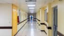 Un couloir d'hôpital à Pointe-à-Pitre (Guadeloupe) le 24 septembre 2020 (photo d'illustration)