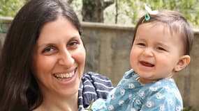 Cette photo diffusée le 10 juin 2016, mais non datée, montre Nazanin Zaghari-Ratcliffe et sa fille. 