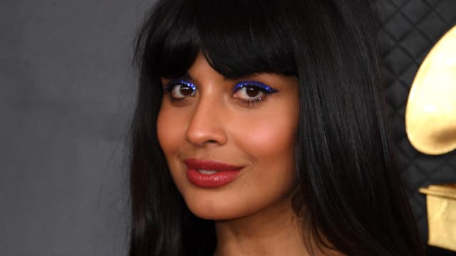 Jameela Jamil aux Grammy Awards, en janvier 2020.