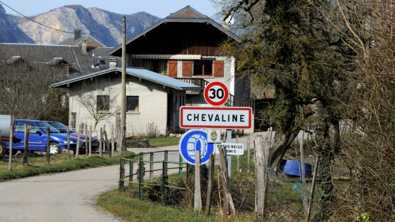 Une nouvelle remise en situation va être organisée le 17 octobre en Ile-de-France pour tenter d'élucider le quadruple meurtre commis en 2012 près de Chevaline (Haute-Savoie)