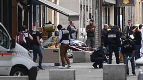 Le colis piégé a explosé devant une boutique La brioche dorée, vendredi 24 mai 2019.