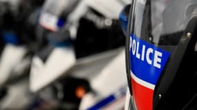 Des policiers de la Bac ont interpellé un homme sur le Vieux-Port à Marseille. 