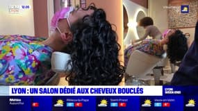 Lyon: un premier salon dédié aux cheveux bouclés
