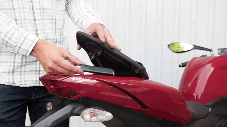 Un tracker GPS pour protéger motos, vélos,... Un tracker GPS pour protéger motos, vélos,...