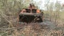 Un char russe à l'abandon dans la région de Kherson dans une localité reprise par les forces ukrainiennes, octobre 2022