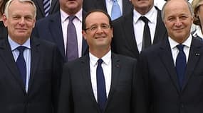 Le gouvernement de Jean-Marc Ayrault le jour de son investiture.