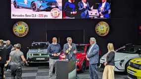 La Mercedes CLA 100% électrique a décroché le prix COTY ("car of the year") 2026, remis au salon de Bruxelles.