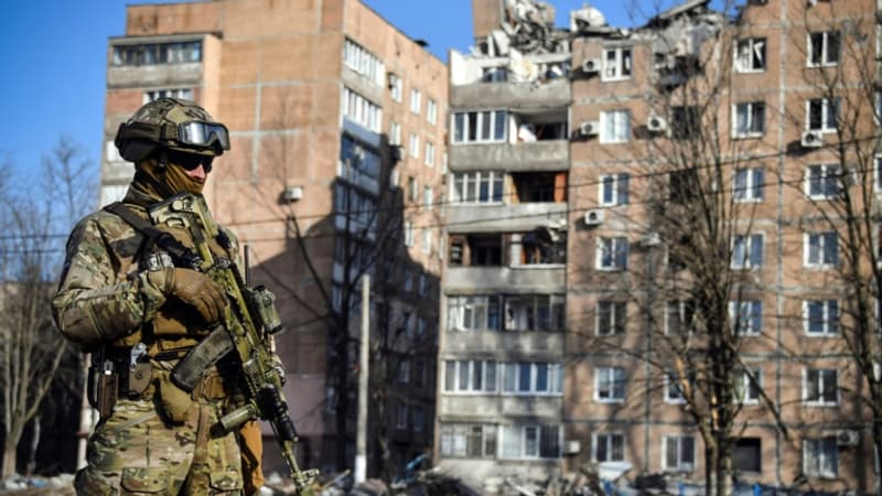 Guerre en Ukraine: des frappes russes font cinq morts et 18 blessés dans le centre-ouest du pays