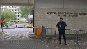 L'Hôpital militaire du Val-de-Grâce va être transformé en centre de recherches.