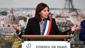 Anne Hidalgo lors de son élection au Conseil de Paris ce vendredi.