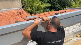 Face aux fortes chaleurs annoncées, les ouvriers du bâtiment doivent d'adapter. 