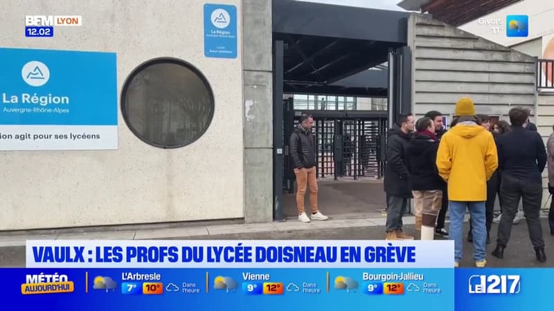 Vaulx-en-Velin: les profs du lycée Doisneau en grève