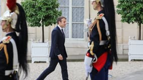 Emmanuel Macron veut "arrimer la société au travail"