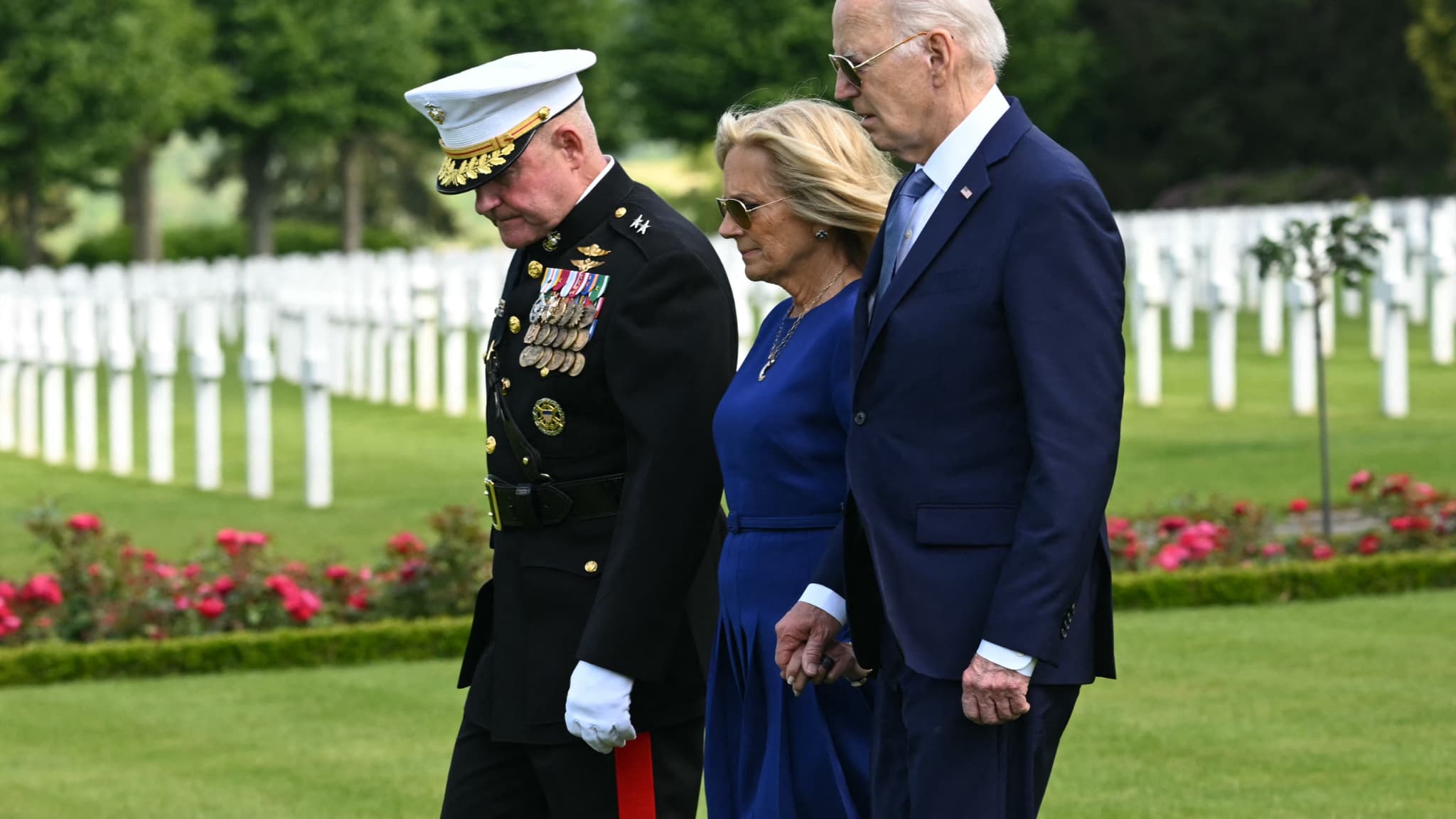 Le couple Biden se recueille au cimetière américain de bois Belleau, le 9 juin 2024