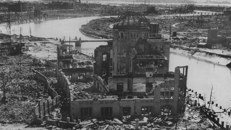 Vue de Hiroshima après le bombardement.
