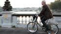La pratique du vélo à Paris sera bientôt plus sécurisée grâce aux futures autoroutes.