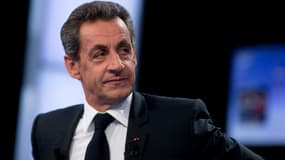 Nicolas Sarkozy réaffirme son opposition au port du voile dans les écoles.
