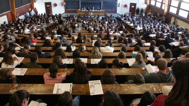 Actuellement, la loi n'interdit pas aux étudiants de porter le voile musulman ou la kippa à la fac (photo d'illustration).