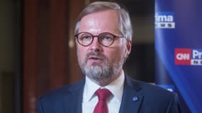 Petr Fiala, leader du parti Democrates civiques (ODS) lors d'une conférence de presse après les élections législatives, le 9 octobre 2021 à Prague, en République Tchèque