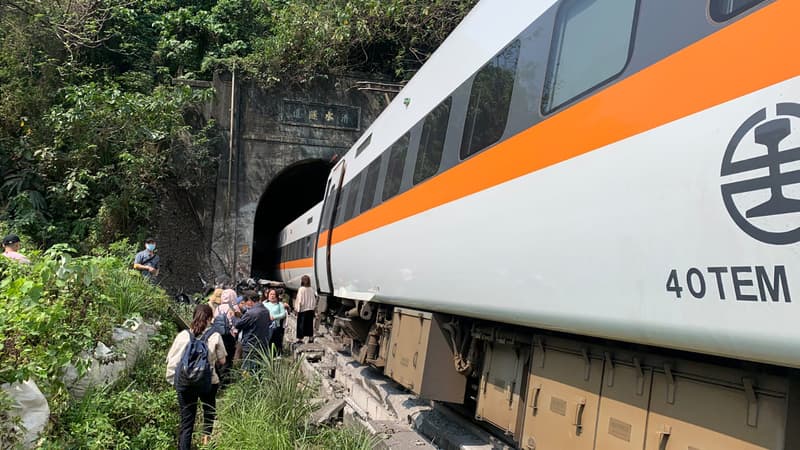 Le train accidenté à Taïwan, le 2 avril 2021.