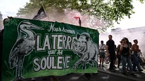 Une manifestation en soutien des Soulèvements de la terre à Nantes, le 21 juin 2023