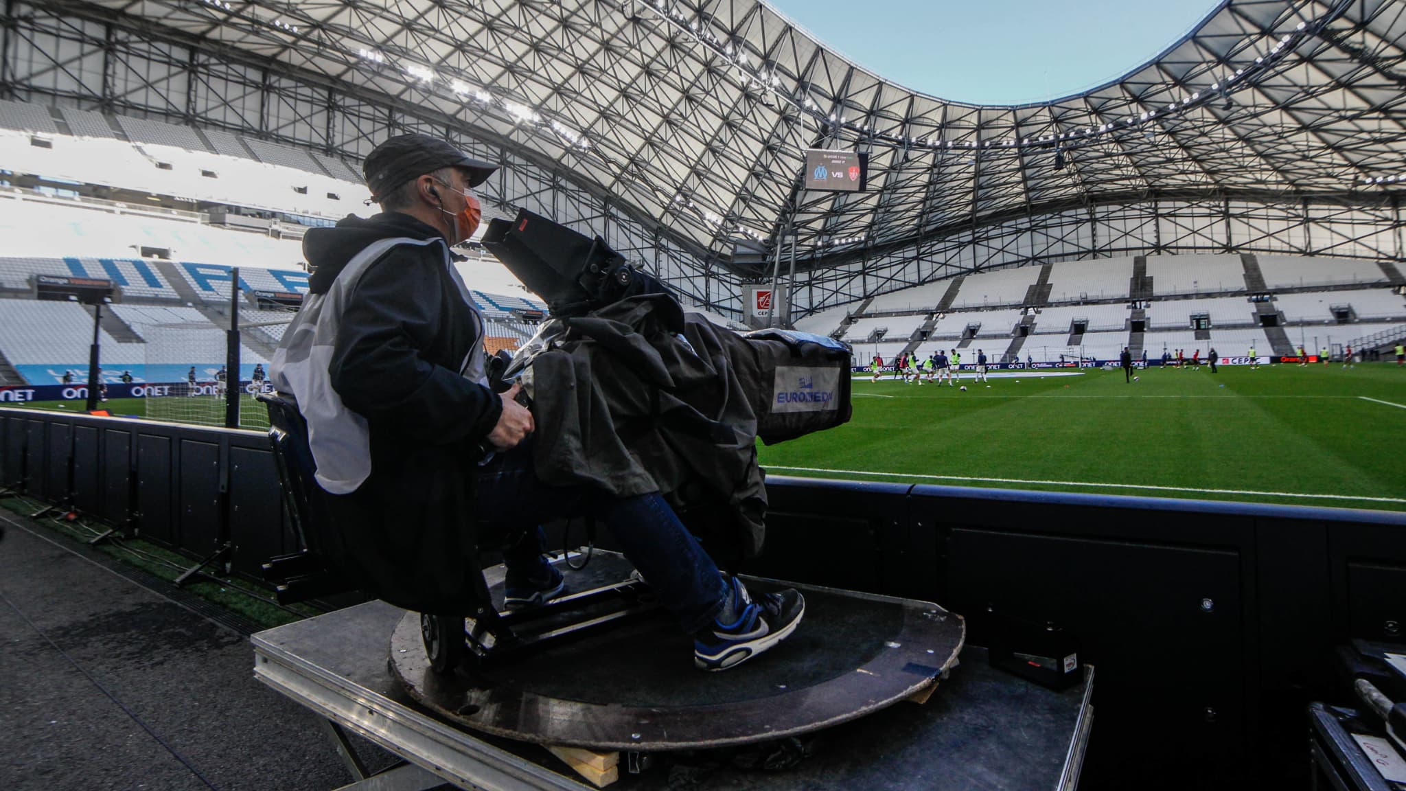 Droits TV : la Ligue 1 débarque sur Amazon, avec Canal+
Droits TV : la Ligue 1 débarque sur Amazon, avec Canal+