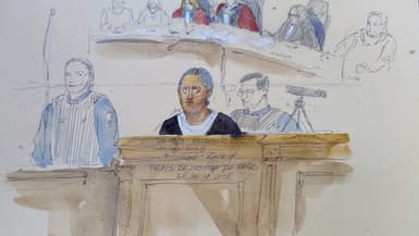 Ce croquis réalisé au tribunal de Paris le 17 octobre 2025 montre Dahbia Benkired lors de son procès pour le viol et le meurtre, accompagnés d'actes de torture, commis il y a trois ans sur Lola.