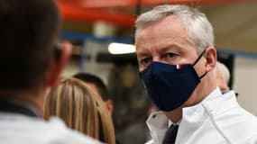 Bruno Le Maire lors d'une visite d'usine à Gonesse le 15 avril 2021