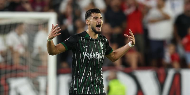 L'attaquant Rafa Mir avec Elche en Liga, le 12 septembre 2025