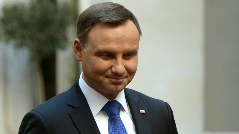 Le président polonais, Andrzej Duda, a promulgué une loi interdisant toute référence au communisme ou un autre régime totalitaire dans l'espace public. 