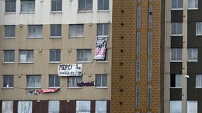 Un immeuble de Calais occupé par des militants anti-frontières le 9 février 2022.