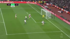 Arsenal s'offre Tottenham (2-0) 