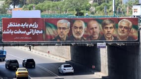 Les visages de hauts gradés et scientifiques iraniens tués dans des frappes israéliennes, déployés à Téhéran, en Iran, le 14 juin 2025