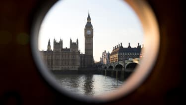 Contrairement à ce que promettaient les défenseurs du Brexit, la sortie de l'UE va coûter cher au Royaume-Uni.
