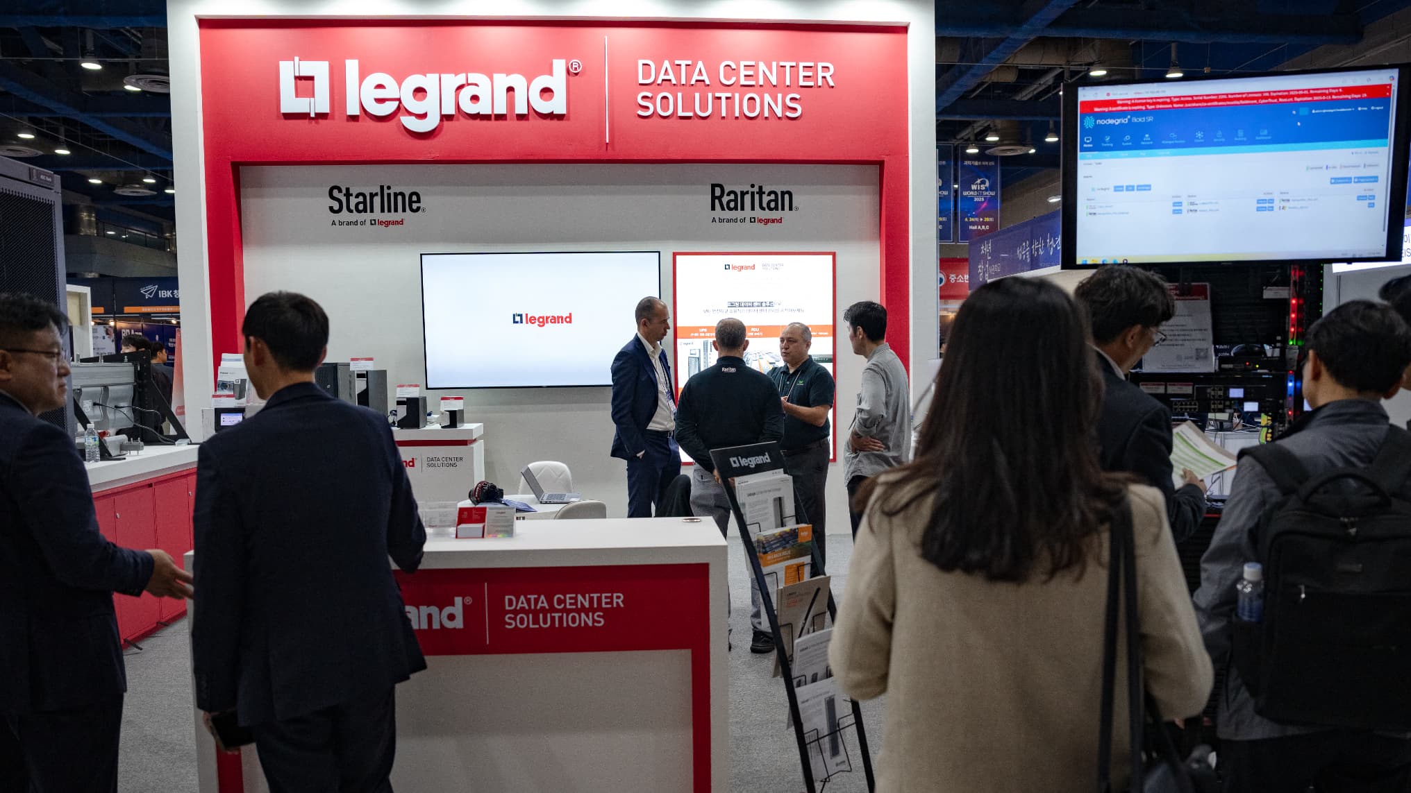FLEURON INDUSTRIEL DU CAC 40, LEGRAND A ÉTÉ LA CIBLE D'UN GROUPE ÉTRANGER MAIS LE GOUVERNEMENT EST INTERVENU