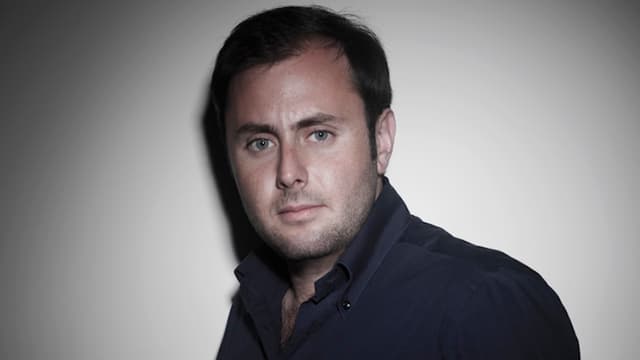 Marc Ménasé, pdg et fondateur de Menlook.com a travaillé chez Kelkoo (revendu à Yahoo en 2004), co-fondé Nextedia (revendu au groupe Lagardère en 2007). Il a investi dans de nombreuses startups françaises comme ebuzzing, attractiveworld, 1001pharmacies, Mensquare, The family. Il a également créé avec Marie Ekeland l'association France Digitale qui réunit plus de 100 professionnels du numérique.