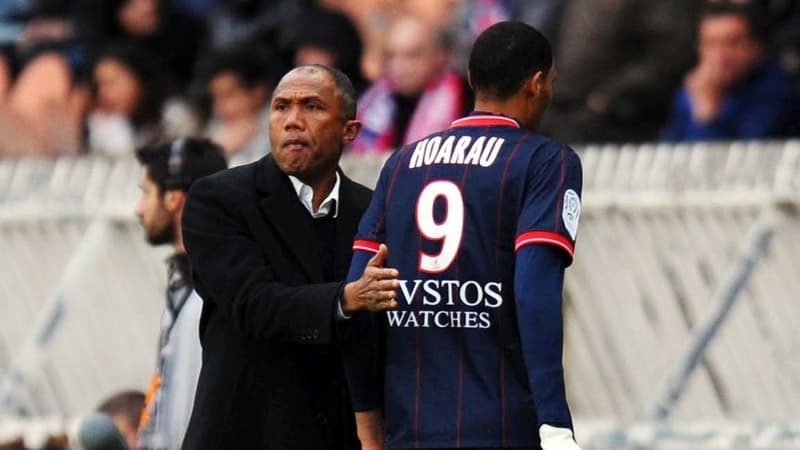 ما دام لا نعرف من هو، لن نغادر هذا المكان! عندما كان كومبويار يبحث عن الجاسوس في غرفة تغيير ملابس باريس سان جيرمان